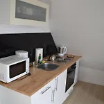 Have-A-Nice-Stay - Monteurunterkunft - Einzelbetten - Bad - Kueche - Parkplatz Borstel (Sulfeld)