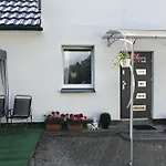 Lägenhet Have-A-Nice-Stay - Monteurunterkunft - Einzelbetten - Bad - Kueche - Parkplatz *