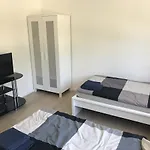 Have-A-Nice-Stay - Monteurunterkunft - Einzelbetten - Bad - Kueche - Parkplatz Lägenhet