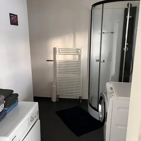 Have-a-nice-stay - Monteurunterkunft - Einzelbetten - Bad - Kueche - Parkplatz *
