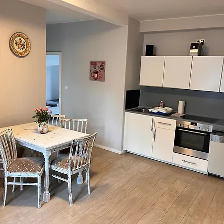 Have-A-Nice-Stay - Monteurunterkunft - Einzelbetten - Bad - Kueche - Parkplatz *