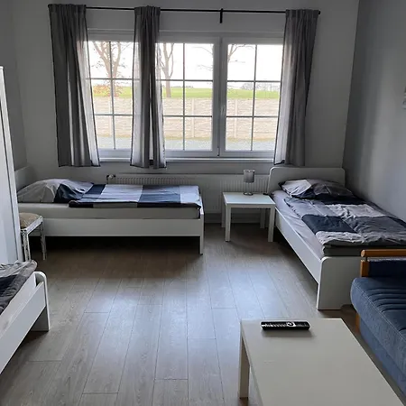 have-a-nice-Stay - Monteurunterkunft - Einzelbetten - Bad - Küche - Parkplatz Borstel (Sulfeld)